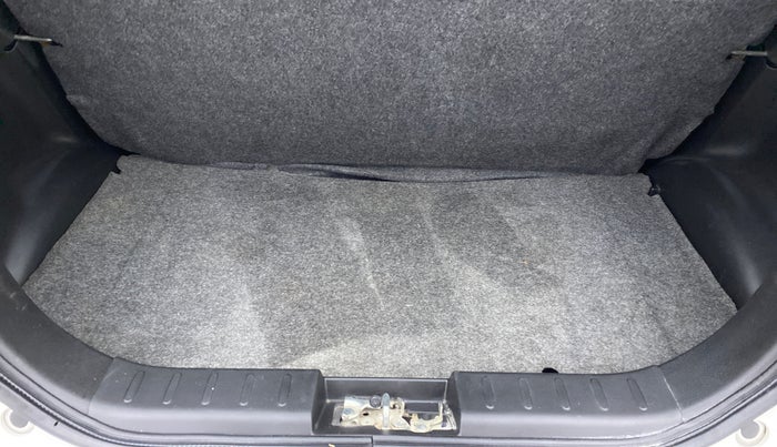 2020 Maruti Alto VXI, Petrol, Manual, 13,637 km, Boot Inside