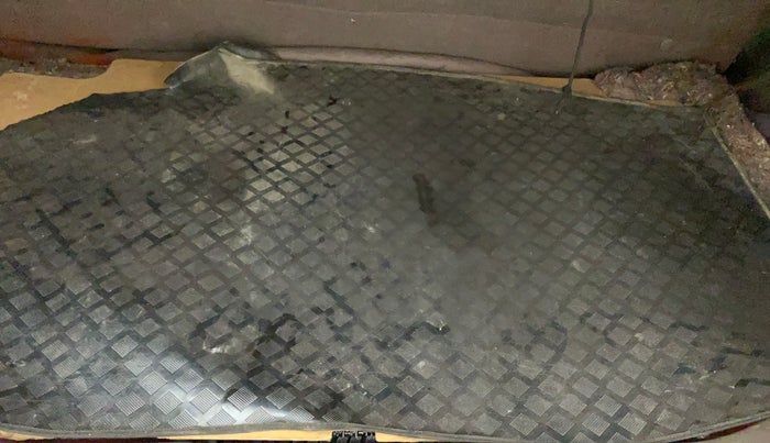 2012 Maruti Zen Estilo VXI, Petrol, Manual, 64,294 km, Boot Inside