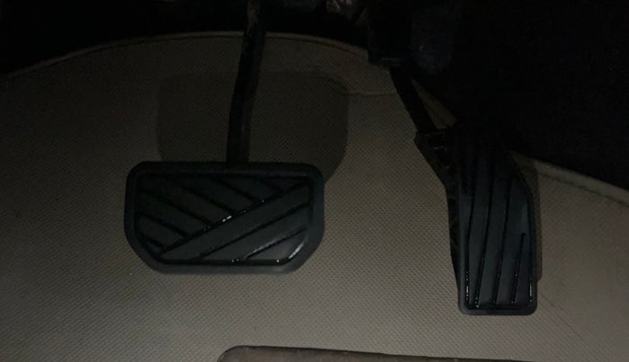 2019 Maruti Swift VXI AMT, Petrol, Automatic, 44,450 km, Pedals