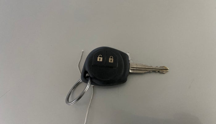 2019 Maruti Swift VXI AMT, Petrol, Automatic, 44,450 km, Key Close Up