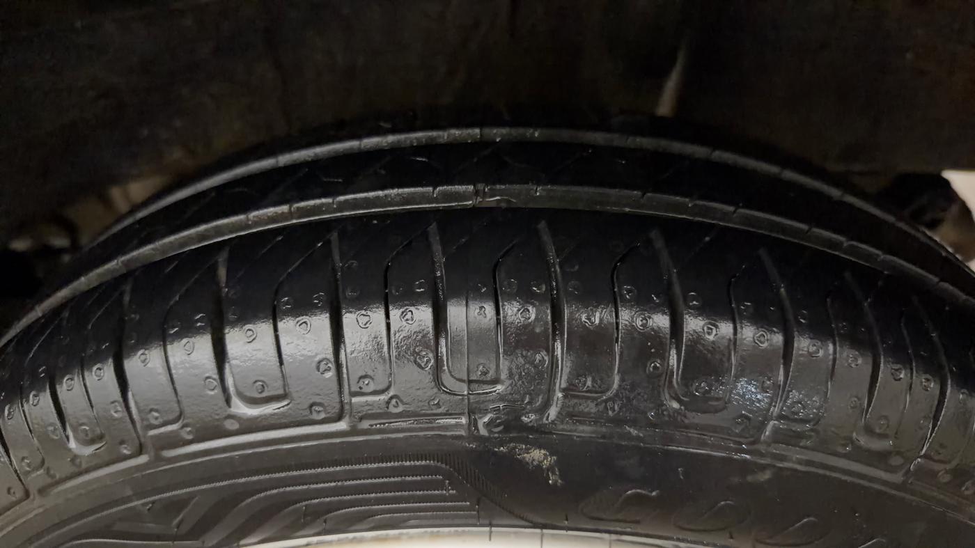 2019 Renault Kwid RXL, Petrol, Manual, 24,996 km, Left Rear Tyre Tread