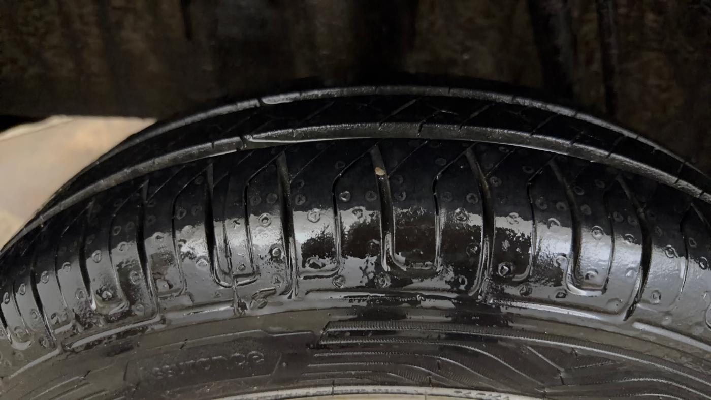 2019 Renault Kwid RXL, Petrol, Manual, 24,996 km, Right Rear Tyre Tread
