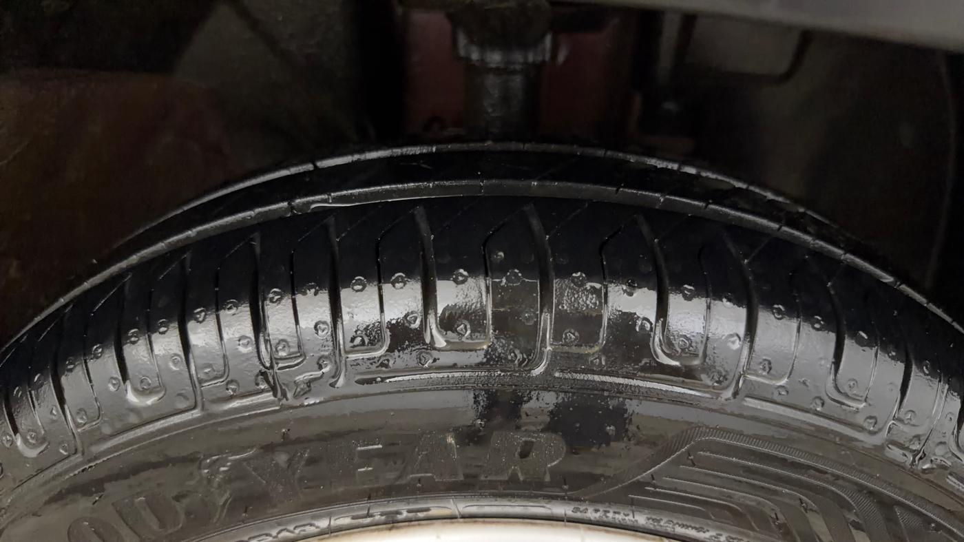 2019 Renault Kwid RXL, Petrol, Manual, 24,996 km, Right Front Tyre Tread