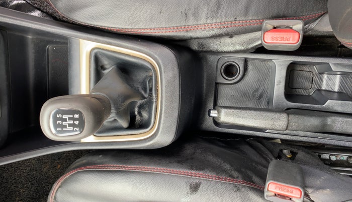 2021 Tata PUNCH ACCOMPLISHED MT, CNG, Manual, 84,246 km, Gear Lever