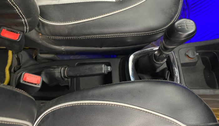 2018 Renault Kwid RXL, Petrol, Manual, 78,343 km, Gear Lever