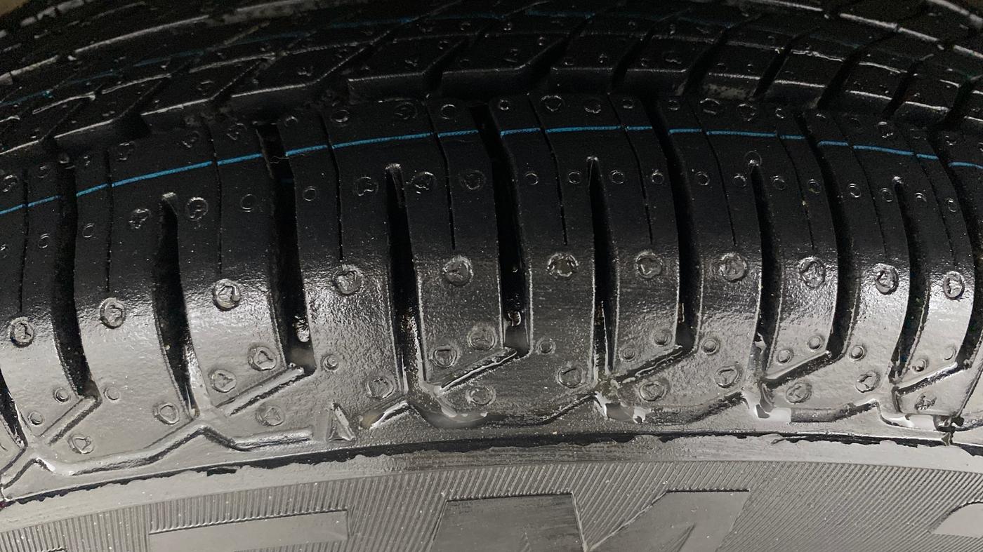 2018 Renault Kwid RXL, Petrol, Manual, 78,328 km, Left Front Tyre Tread