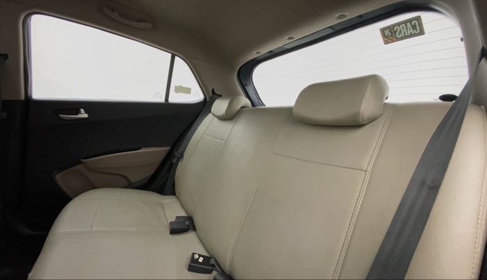 2015 Hyundai Grand i10 ASTA 1.2 KAPPA VTVT, Petrol, Manual, 41,436 km, Right Side Rear Door Cabin