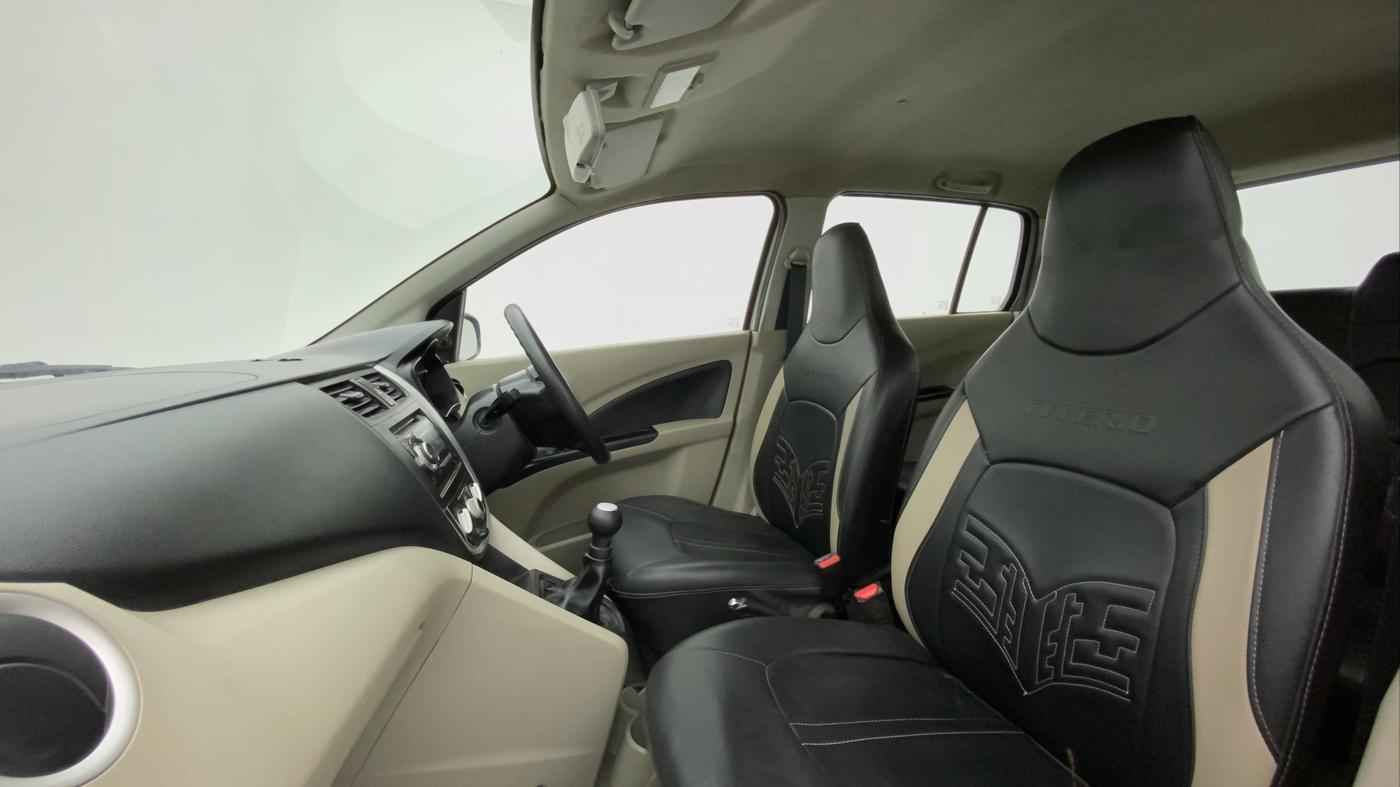 2014 Maruti Celerio VXI, Petrol, Manual, 64,335 km, Right Side Front Door Cabin