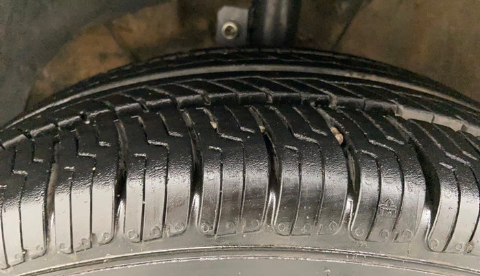 2018 Maruti Swift ZXI AMT, Petrol, Automatic, 69,238 km, Left Front Tyre Tread