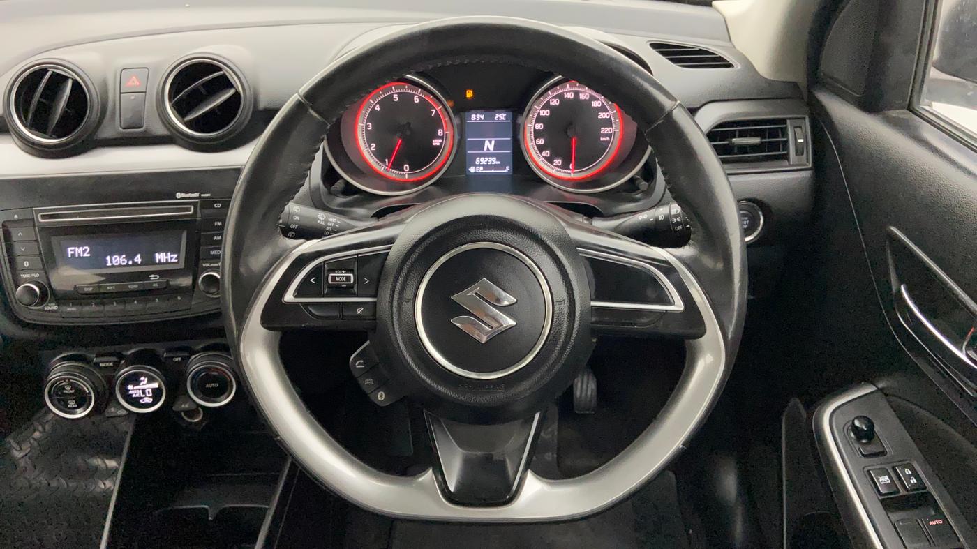 2018 Maruti Swift ZXI AMT, Petrol, Automatic, 69,238 km, Steering Wheel Close Up