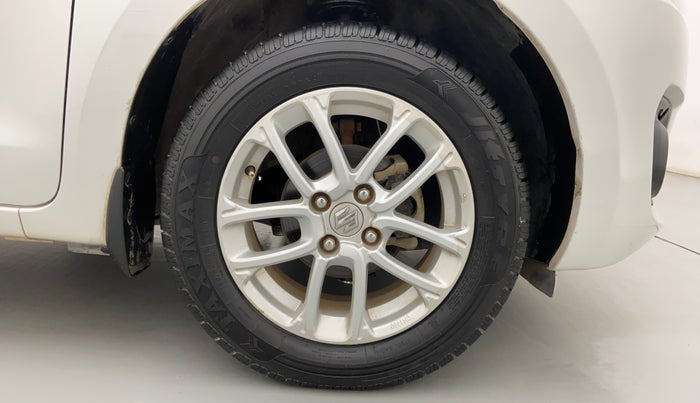 2018 Maruti Swift ZXI AMT, Petrol, Automatic, 69,238 km, Right Front Wheel