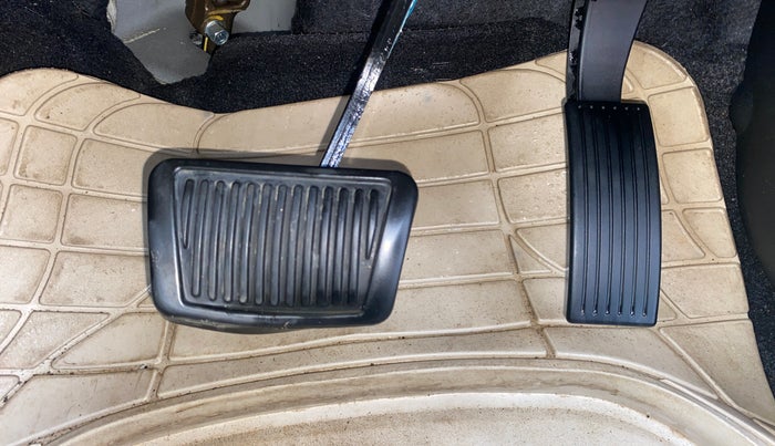 2021 Hyundai NEW I20 SPORTZ 1.2 AT, Petrol, Automatic, 33,875 km, Pedals