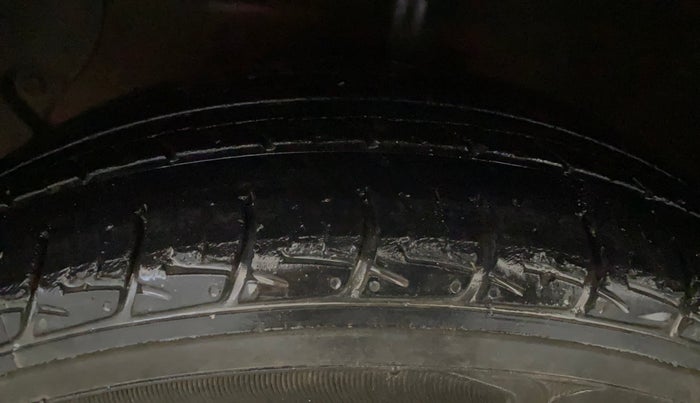 2018 Hyundai Grand i10 MAGNA AT 1.2 KAPPA VTVT, Petrol, Automatic, 45,514 km, Left Front Tyre Tread