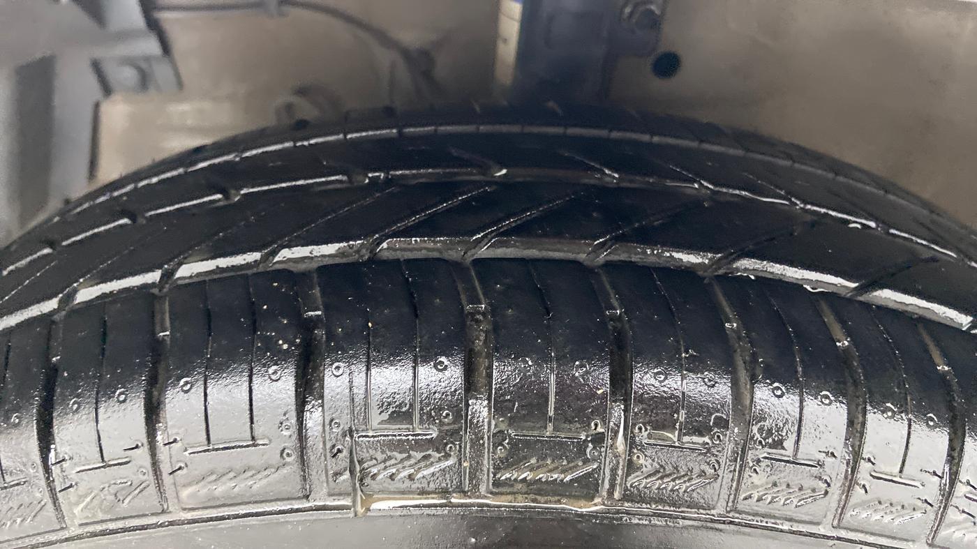 2012 Maruti Swift Dzire VXI AMT, Petrol, Automatic, 55,641 km, Left Front Tyre Tread