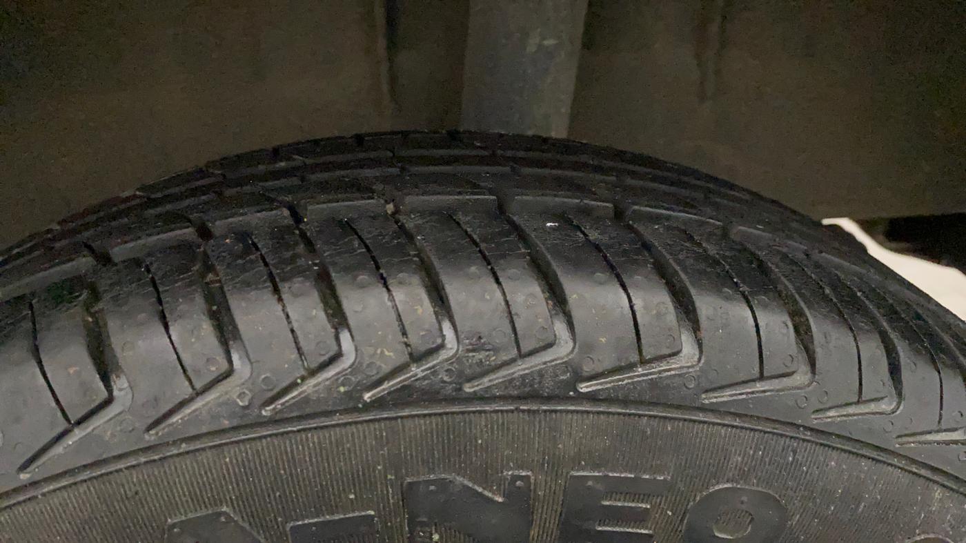 2017 Renault Kwid RXT 0.8, Petrol, Manual, 20,165 km, Left Rear Tyre Tread