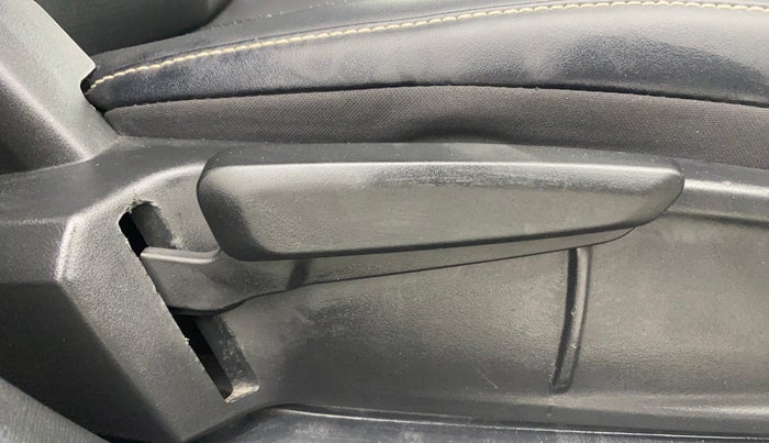 2023 Tata ALTROZ XZ PLUS DIESEL, Diesel, Manual, 10,430 km, Driver Side Adjustment Panel