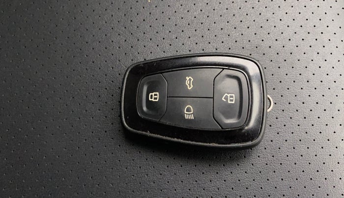 2023 Tata ALTROZ XZ PLUS DIESEL, Diesel, Manual, 10,430 km, Key Close Up