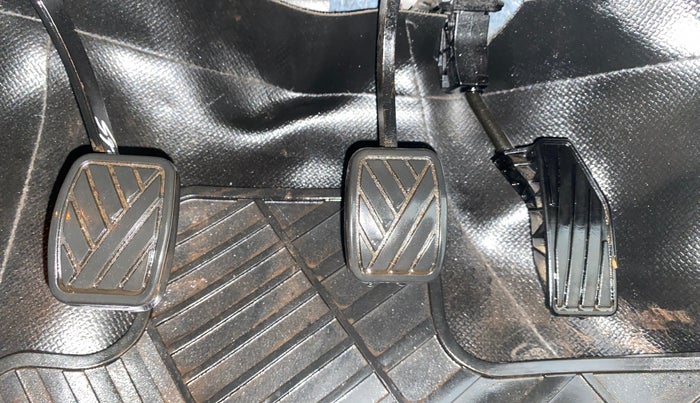 2018 Maruti Baleno ZETA PETROL 1.2, Petrol, Manual, 24,645 km, Pedals