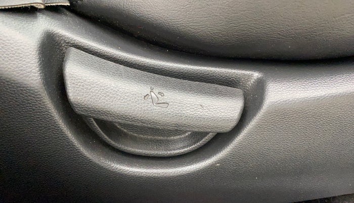 2014 Hyundai Grand i10 SPORTZ 1.2 KAPPA VTVT, Petrol, Manual, 23,721 km, Driver Side Adjustment Panel