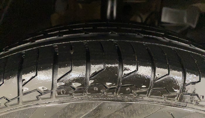 2017 Tata TIGOR XT PETROL, Petrol, Manual, 76,542 km, Right Front Tyre Tread