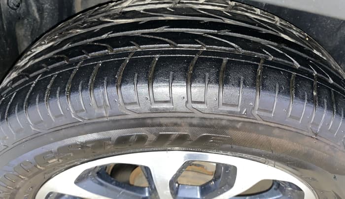 2023 Maruti Grand Vitara ALPHA SMART HYBRID AT, Petrol, Automatic, 92,996 km, Right Rear Tyre Tread