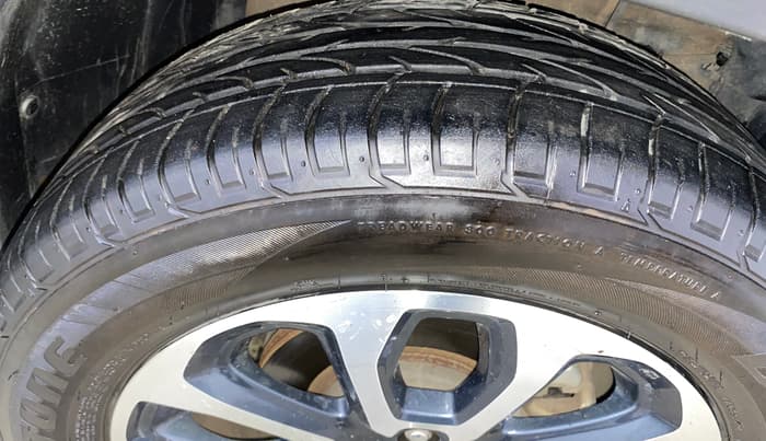 2023 Maruti Grand Vitara ALPHA SMART HYBRID AT, Petrol, Automatic, 92,996 km, Right Front Tyre Tread