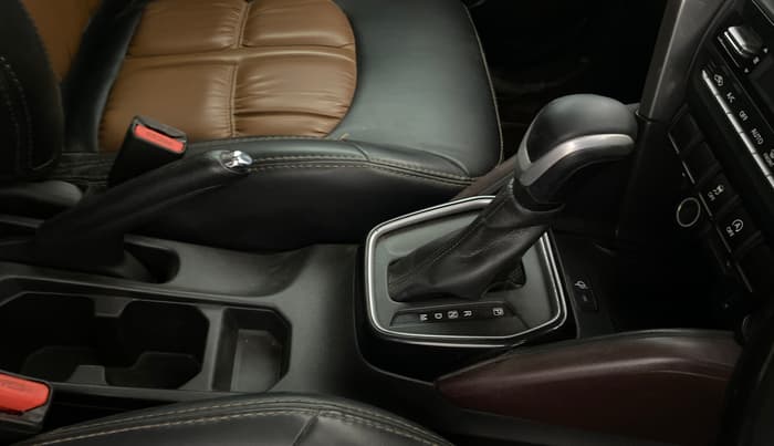 2023 Maruti Grand Vitara ALPHA SMART HYBRID AT, Petrol, Automatic, 92,996 km, Gear Lever
