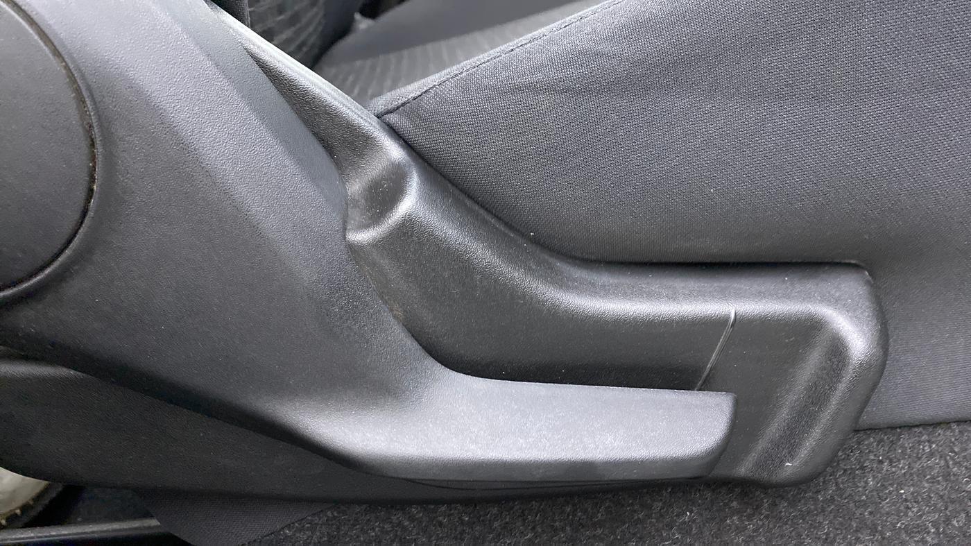 2018 Maruti IGNIS DELTA 1.2, Petrol, Manual, 40,244 km, Driver Side Adjustment Panel