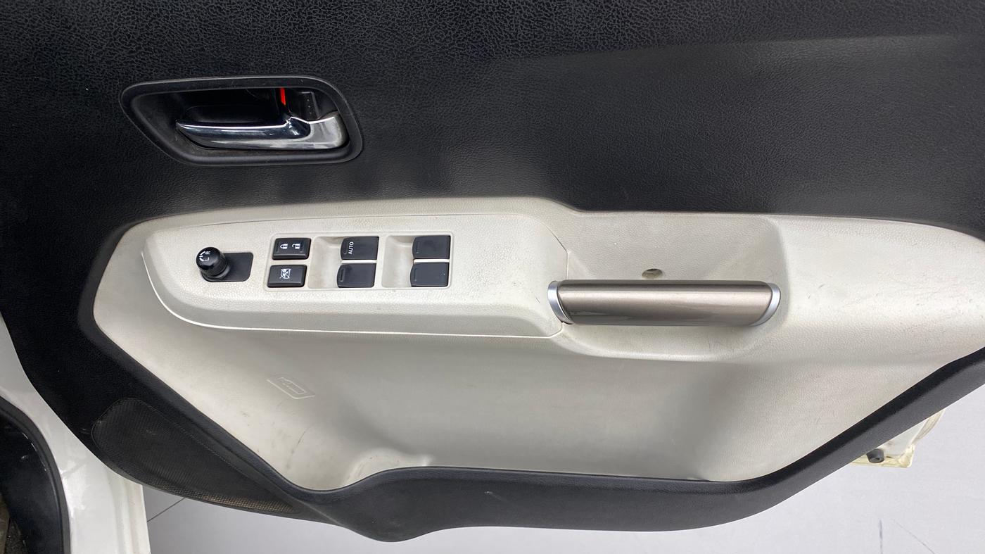 2018 Maruti IGNIS DELTA 1.2, Petrol, Manual, 40,244 km, Driver Side Door Panels Control