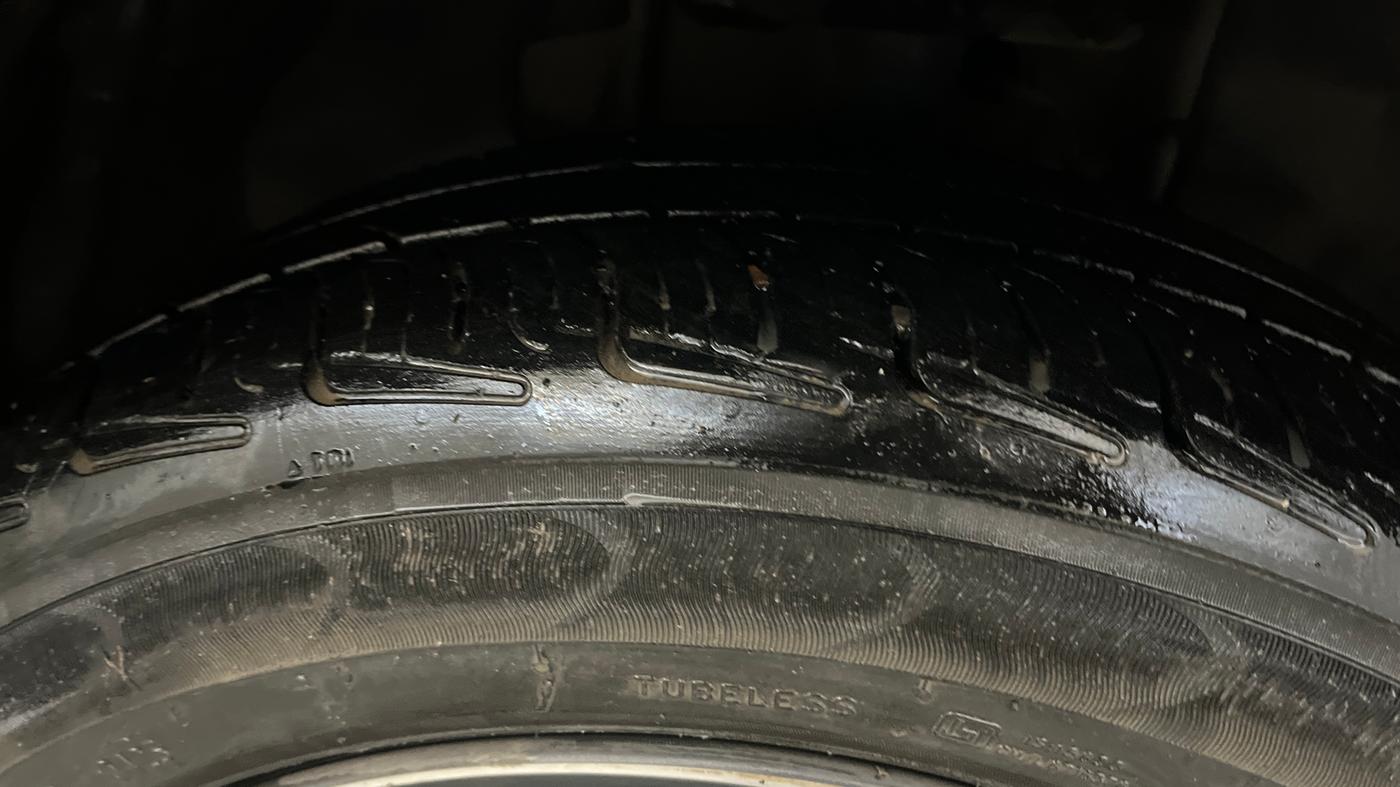 2018 Tata TIGOR XZ PETROL, Petrol, Manual, 70,418 km, Right Front Tyre Tread