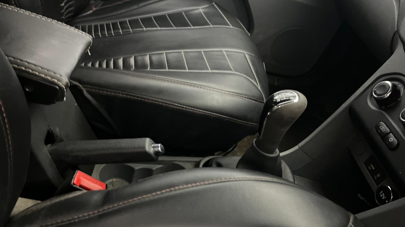 2018 Tata TIGOR XZ PETROL, Petrol, Manual, 70,418 km, Gear Lever