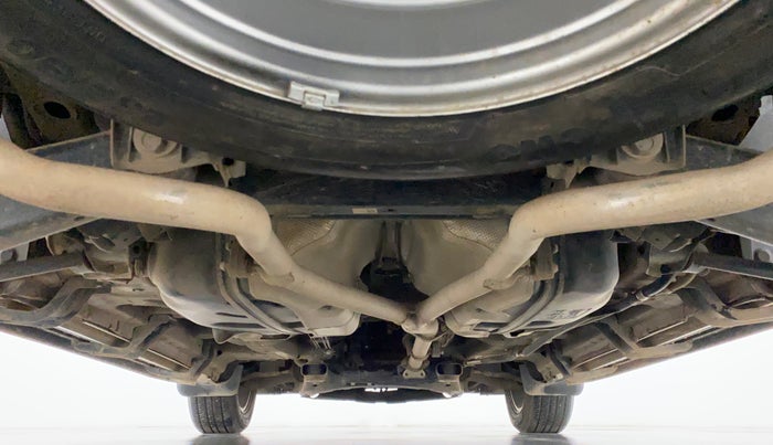2019 Mahindra XUV500 W11(O), Diesel, Manual, 36,847 km, Rear Underbody