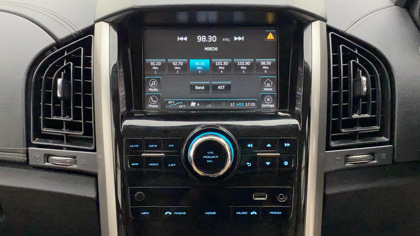 2019 Mahindra XUV500 W11(O), Diesel, Manual, 36,847 km, Infotainment System