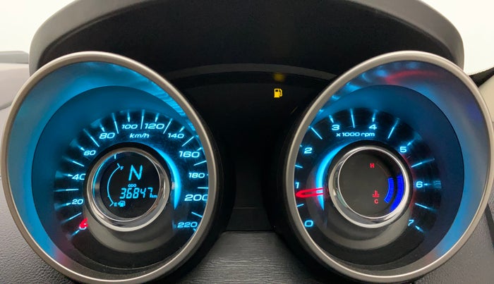 2019 Mahindra XUV500 W11(O), Diesel, Manual, 36,847 km, Odometer Image