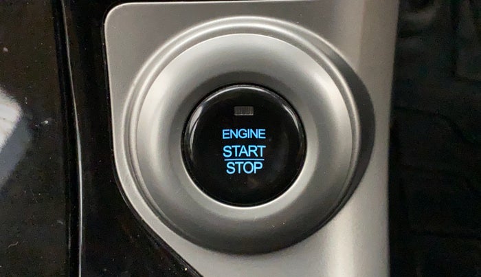 2019 Mahindra XUV500 W11(O), Diesel, Manual, 36,847 km, Keyless Start/ Stop Button