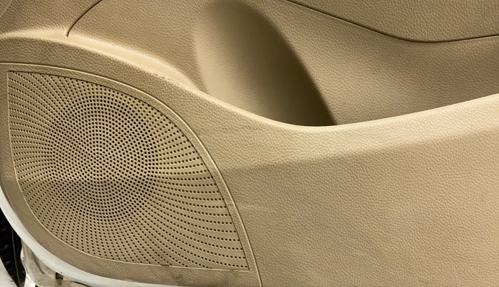 2014 Hyundai Eon ERA +, Petrol, Manual, 75,892 km, Speaker