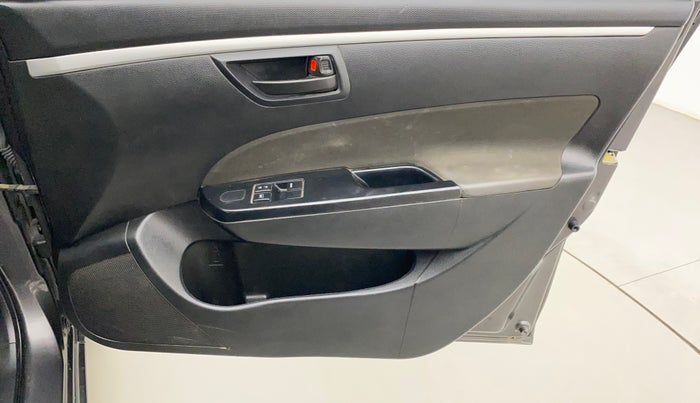 2015 Maruti Swift LXI (O), Petrol, Manual, 77,913 km, Driver Side Door Panels Control