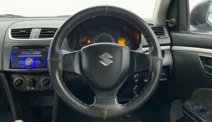 2015 Maruti Swift LXI (O), Petrol, Manual, 77,913 km, Steering Wheel Close Up