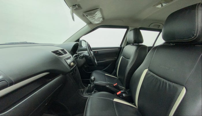 2015 Maruti Swift LXI (O), Petrol, Manual, 77,913 km, Right Side Front Door Cabin