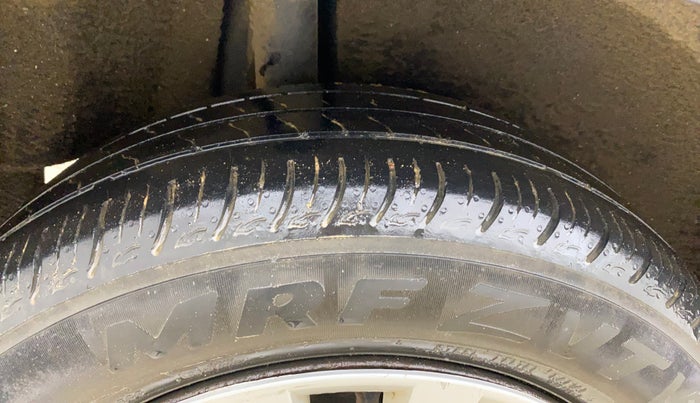 2020 Maruti Baleno DELTA PETROL 1.2, Petrol, Manual, 53,838 km, Right Rear Tyre Tread