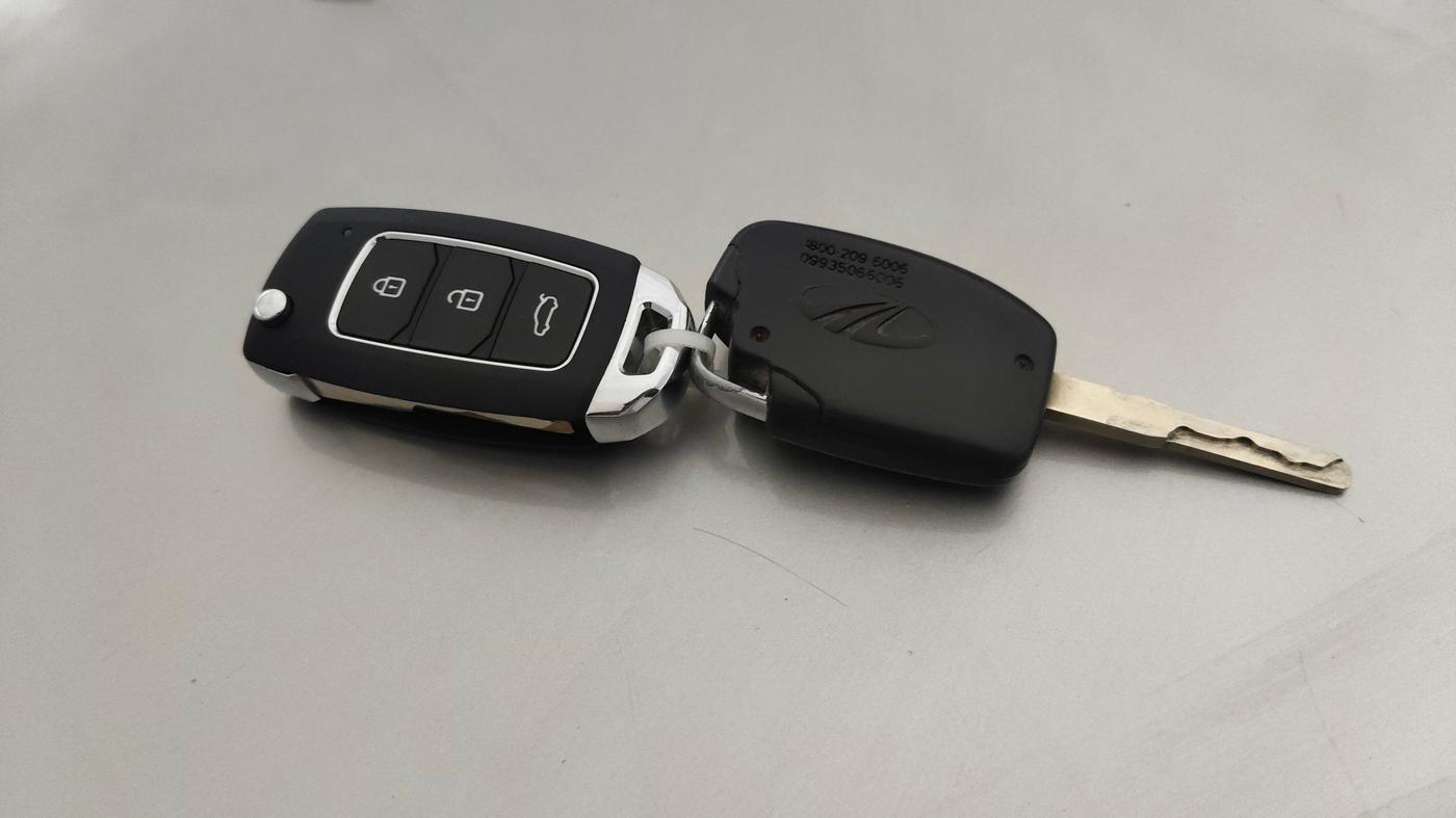 2014 Mahindra Quanto C6, Diesel, Manual, 1,06,601 km, Key Close Up