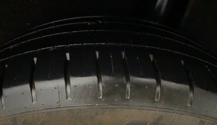 2016 Maruti Baleno ZETA PETROL 1.2, Petrol, Manual, 79,097 km, Left Rear Tyre Tread