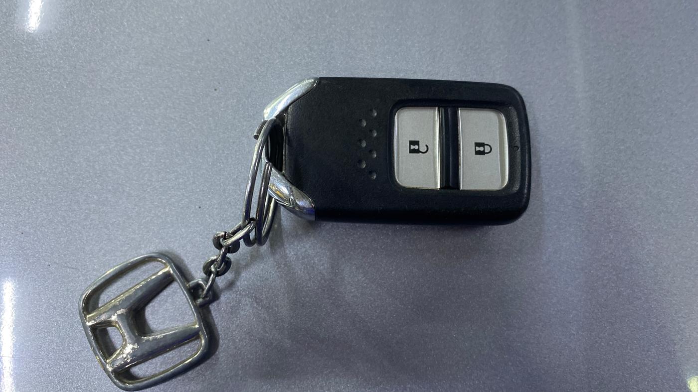 2024 Honda ELEVATE ZX MT, Petrol, Manual, 15,340 km, Key Close Up
