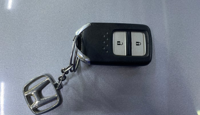 2024 Honda ELEVATE ZX MT, Petrol, Manual, 15,340 km, Key Close Up