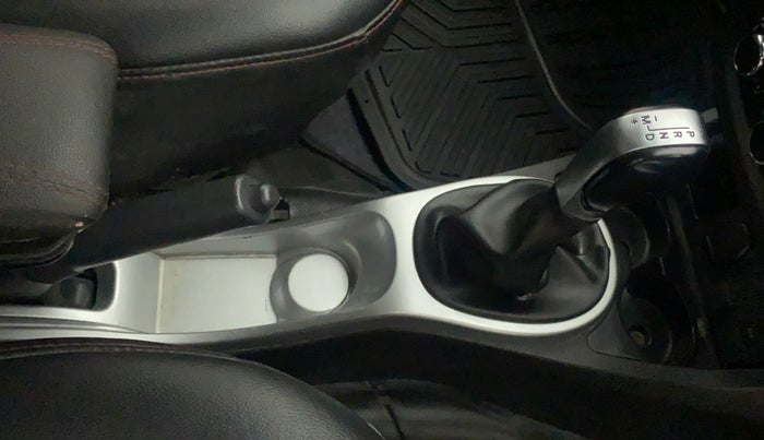 2017 Renault Duster RXS CVT, Petrol, Automatic, 31,113 km, Gear Lever