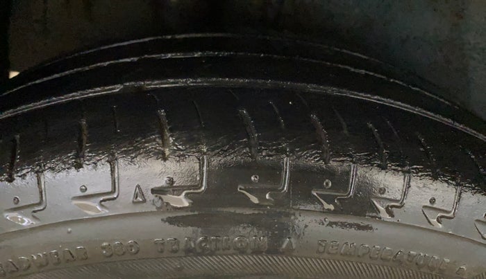 2017 Maruti IGNIS DELTA 1.2, Petrol, Manual, 55,996 km, Right Rear Tyre Tread