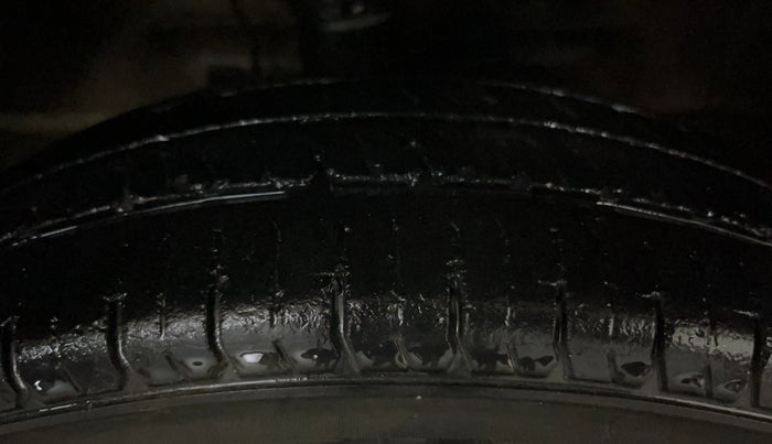 2014 Maruti Wagon R 1.0 LXI, Petrol, Manual, 56,374 km, Right Front Tyre Tread