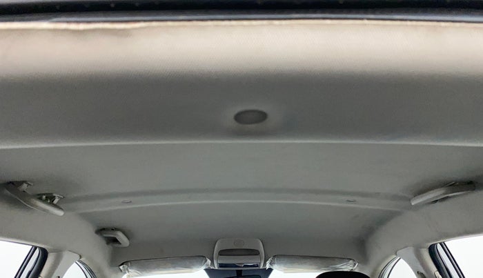 2017 Tata NEXON XZ PLUS DIESEL, Diesel, Manual, 90,436 km, Ceiling - Roof lining minor dirty