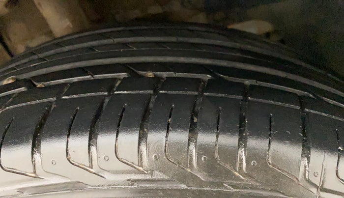 2017 Tata NEXON XZ PLUS DIESEL, Diesel, Manual, 90,436 km, Right Front Tyre Tread
