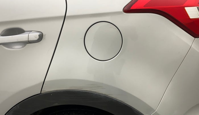 2016 Hyundai Creta SX PLUS 1.6 PETROL, Petrol, Manual, 94,971 km, Left quarter panel - Slightly dented